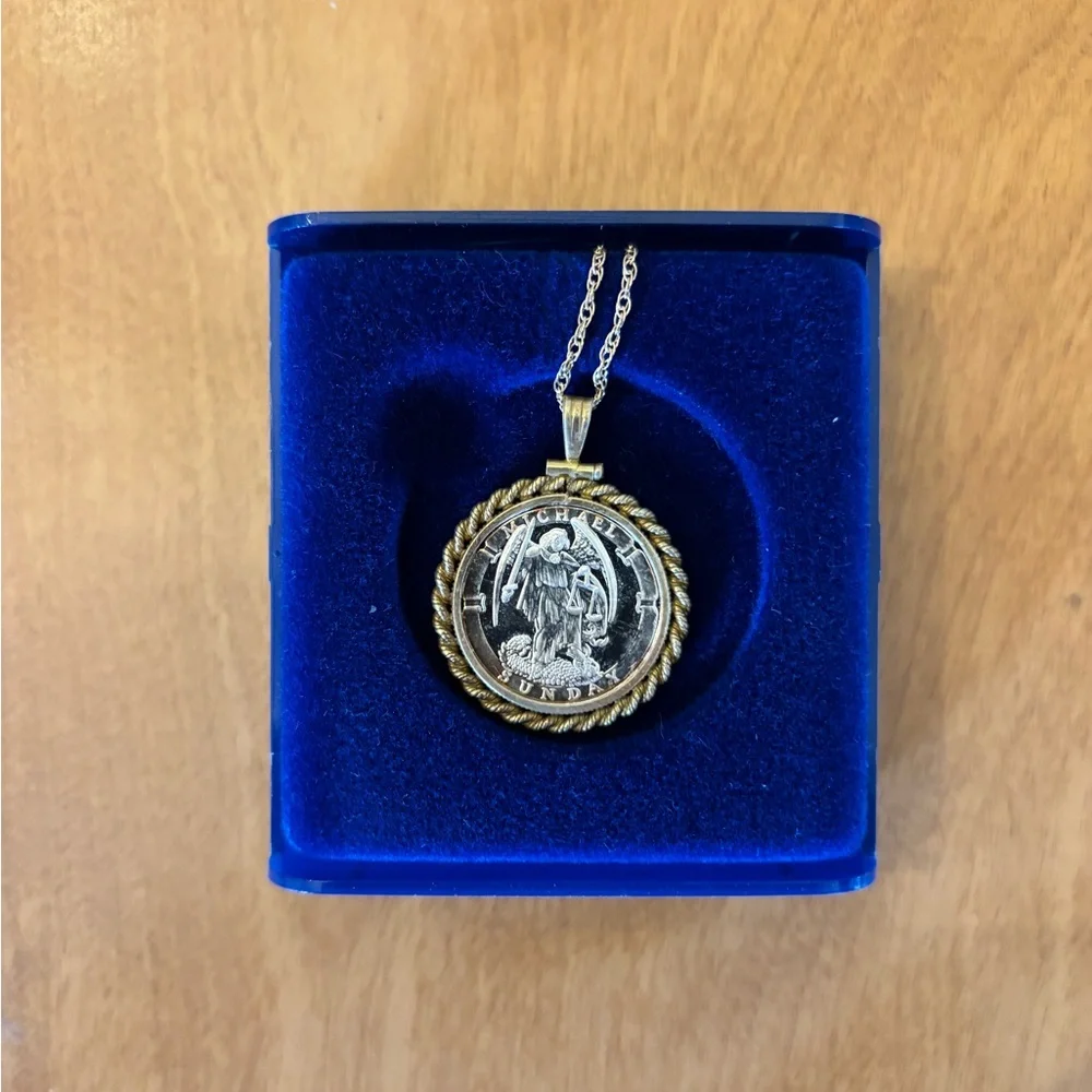 Archangel Michael Necklace - Picture 1 of 5